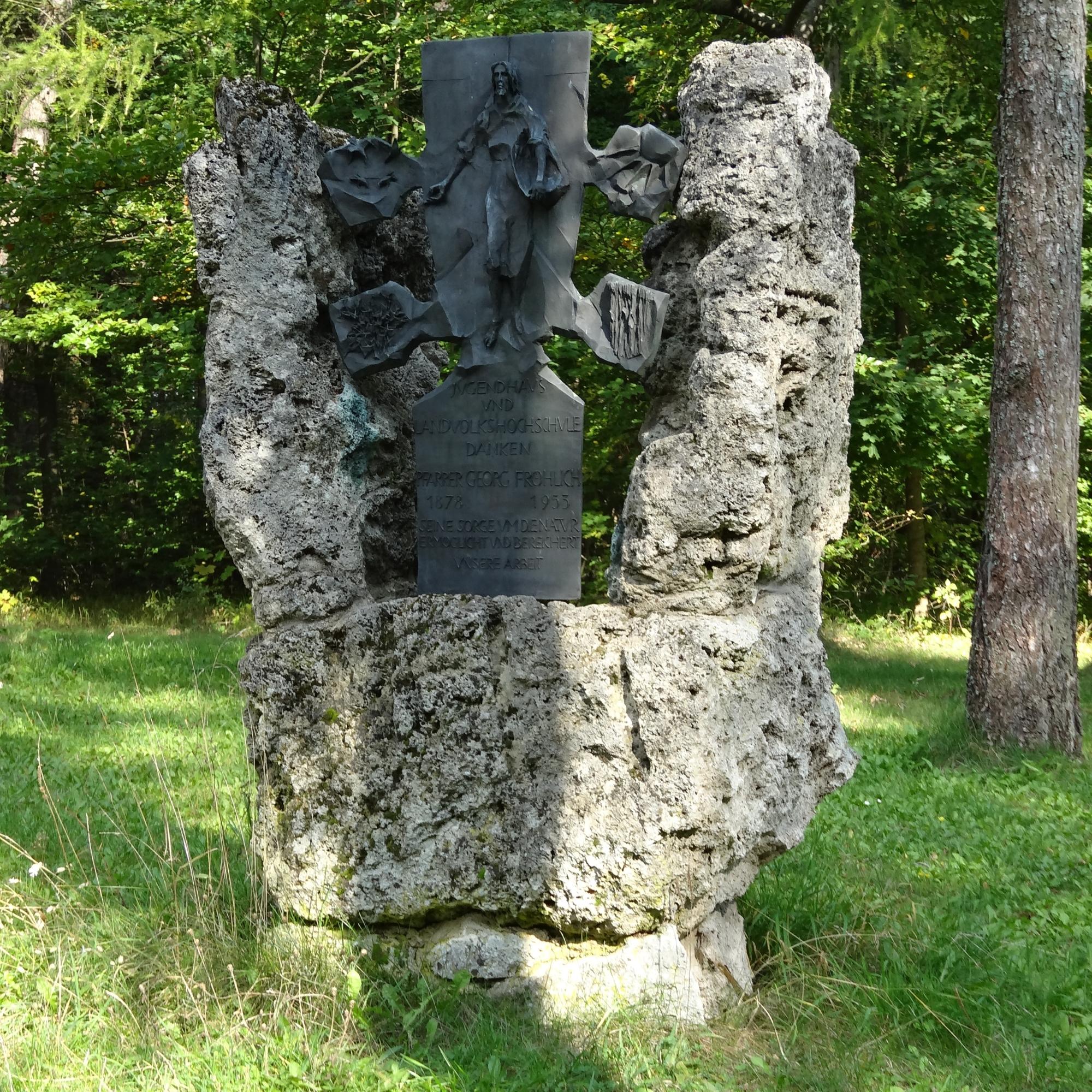 Denkmal Pfarrer Fröhlich