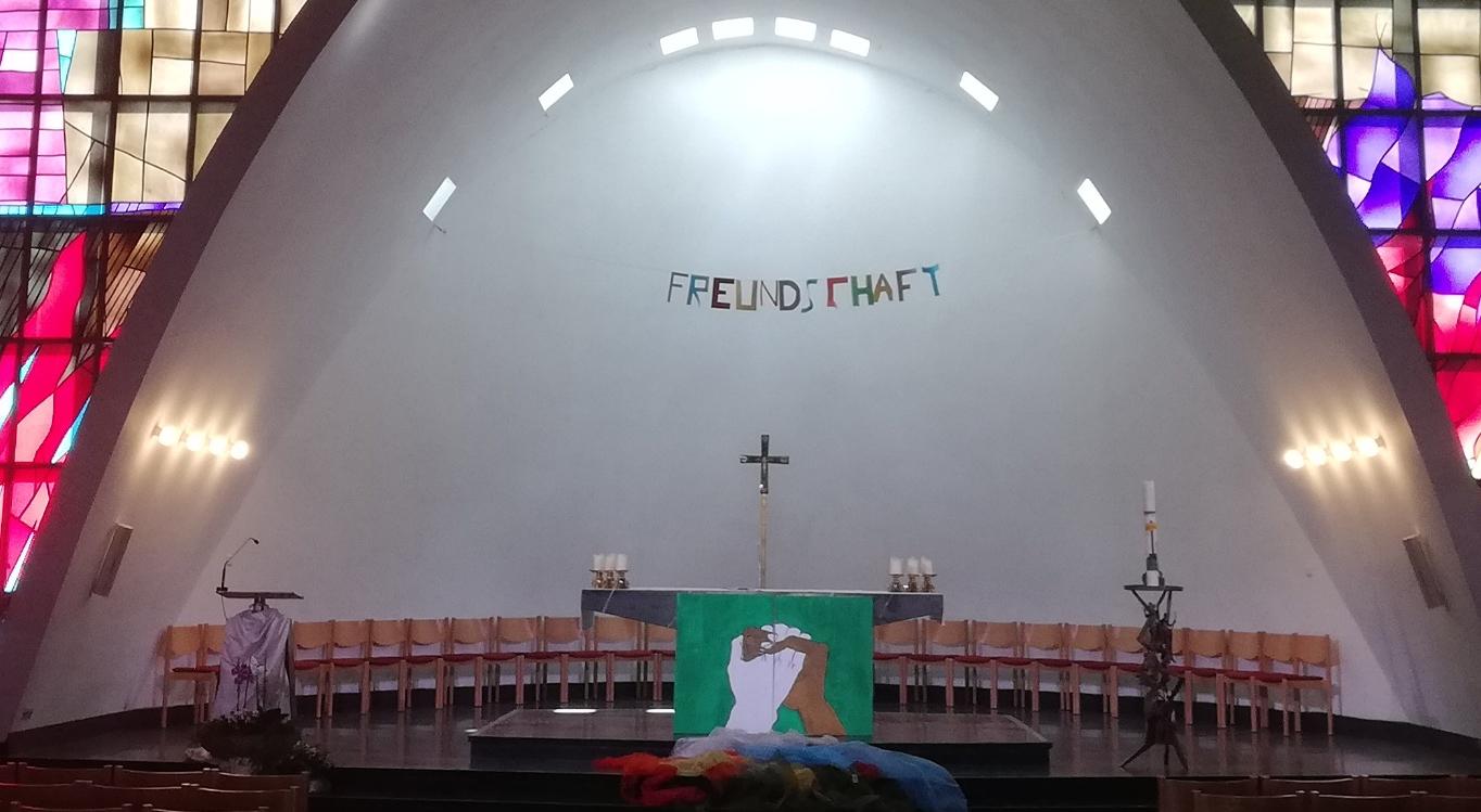 Kirche schmal