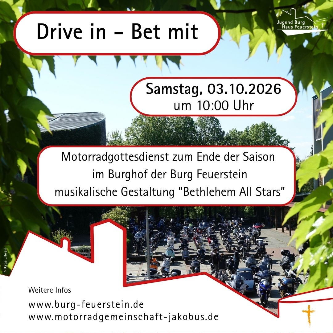 Motorradgottesdienst im Burghof
