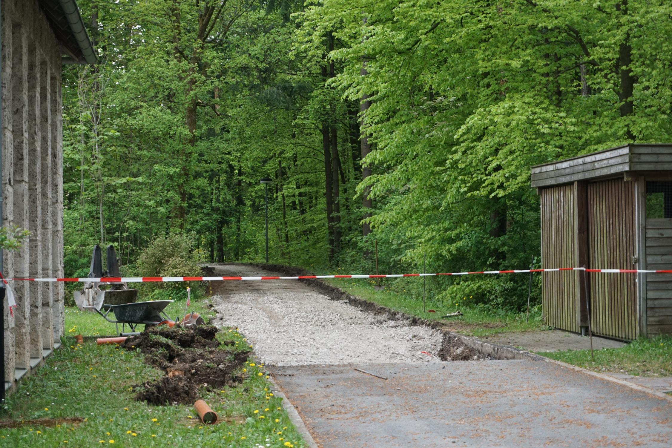 BAUARBEITEN--STRASSE--STRASSENARBEITEN--WEG